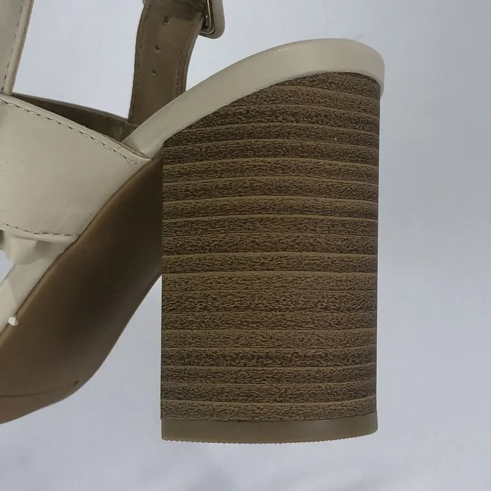 New- Lauren Conrad Sandals Heels Size 8 M - Picture 15 of 16